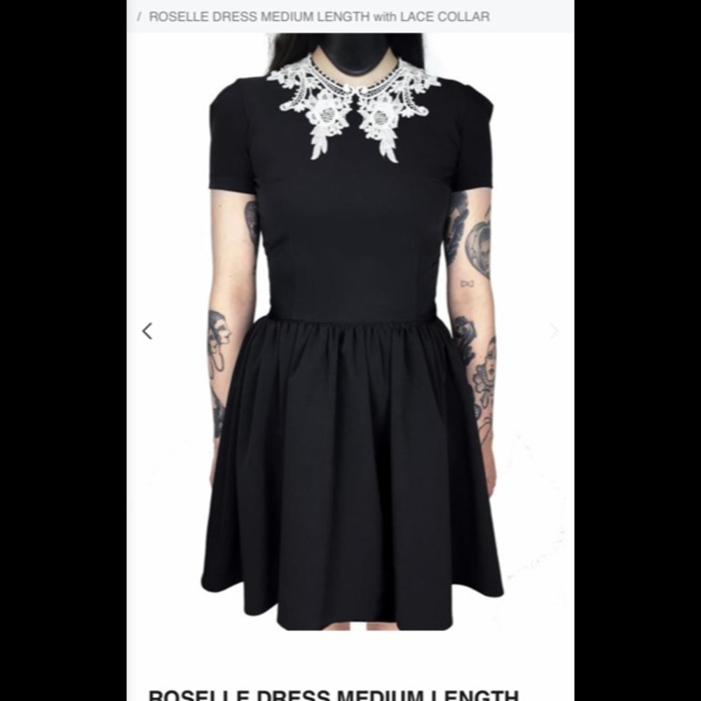 Deandri roselle black dress with white lace collar